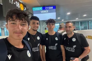Αναχώρησαν για τη Σλοβενία οι Εθνικές ομάδες Beach Volley 