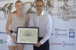 Απονομή υποτροφίας Ολυμπιακής προετοιμασίας στην Έλενα Κουλιτσένκο