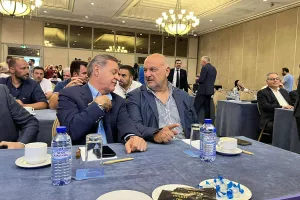Κάτι σημαντικό...
