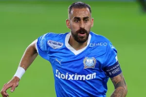 Νέες επαφές με Χάμπο