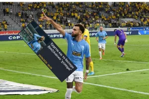 ΕΠΙΣΗΜΟ για Ζάζα!