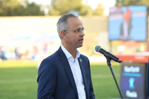 Περικλής Μάρκαρης: «Ν’ αγωνιστούμε μυαλωμένα στο Μάριμπορ»...