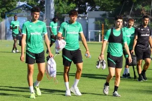 (Φώτος) Η πρώτη προπόνηση της Ομόνοιας
