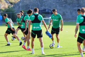 (Φώτος) Η πρώτη προπόνηση της Ομόνοιας