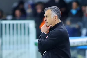 ΕΔΩ και ο Αναστασίου!