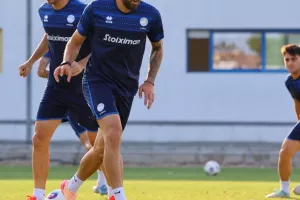Ολοκλήρωσε και αναχωρεί για Βουλγαρία η Εθνική (Φώτος)