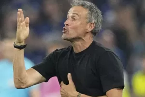 Ενρίκε: “Αυτό που έκανε η Ίντερ είναι μάθημα για τα παιδιά”