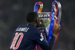 Κορυφαίος ποδοσφαιριστής του φετινού Champions League ο Ντεμπελέ