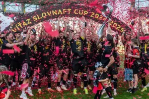 ΠΡΟΤΙΜΩ την... Spartak Trnava