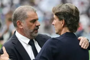 Αποθέωσε Ποστέκογλου ο Φρανκ: «Ένας θρύλος της Τότεναμ»