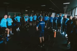 (Φώτος) Έπιασαν... δουλειά οι πρωταθλητές