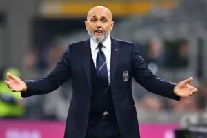 «Δεν ήθελα να τα παρατήσω, αλλά με απέλυσαν!»