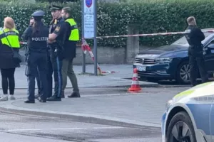Γυναίκα επιτέθηκε με μαχαίρι σε περαστικούς στο Μόναχο - Πολλοί τραυματίες