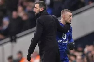 Παρελθόν από τη Λέστερ ο Ρουντ Φαν Νίστελροϊ