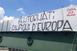 Επικό τρολάρισμα των οπαδών της Μίλαν σε Ίντερ: «Καλώς ήρθατε πρωταθλητές»