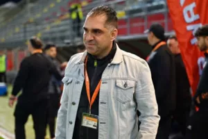 Επαφές/Δημοσθένους