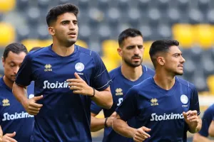 Βλέμματα στους 5 γαλαζοκίτρινους 