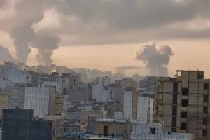 Επίθεση του Ισραήλ στο Ιράν: Βομβάρδισε την Τεχεράνη