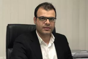 Σαββίδης: "Για εμένα το παράδοξο είναι να λαμβάνει τη στήριξη προτού παρουσιάσει το πλάνο του"