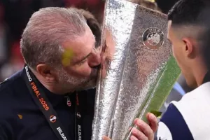 Εξαγρίωσε και τους παίκτες της Τότεναμ με την απόλυση Ποστέκογλου ο Λίβι!