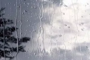 Μεμονωμένες βροχές/καταιγίδες σήμερα το απόγευμα