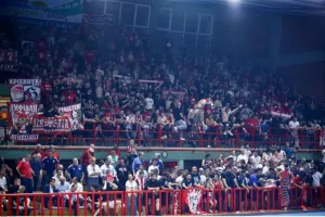 ΑΕΚ: Καταγγέλει ρατσιστικό παραλήρημα οπαδών του Ολυμπιακού!