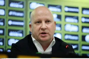 "Θα πεθαίνουμε στο γήπεδο-Θέλω παίκτες πεινασμένους"