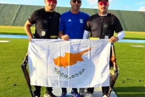 Θρίαμβος των εφήβων σκοπευτών με δυο χρυσά μετάλλια κι ένα αργυρό στη Γαλλία!