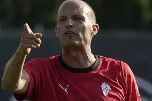 Αλέγκρι: “Κόντρα στην Λίβερπουλ θέλουμε να κάνουμε βήματα μπροστά σε σχέση με την Άρσεναλ”