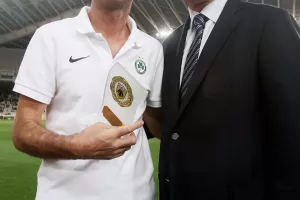 AEK-Oμόνοια: 12 χρόνια μετά στην Ελλάδα
