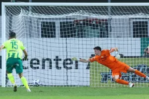 Celje-AEK: Και τώρα στην "Αρένα" για την πρόκριση! (φώτος)