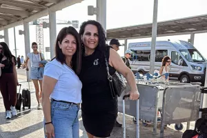 Στο αεροπλάνο η Νάσια για τον Χάμπο της!
