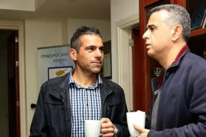 Αποστολές για...τρεις