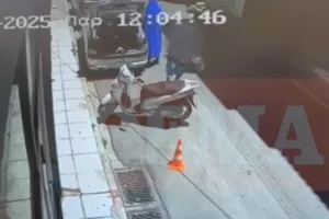 Με μπλε κουβέρτα βγαίνει από αυτοκίνητο ο δολοφόνος!