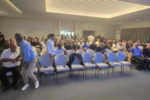 (Φώτος kerkida) Η Γενική Συνέλευση της Ανόρθωσης