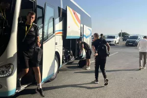Φώτος από την άφιξη της Παρτίζαν