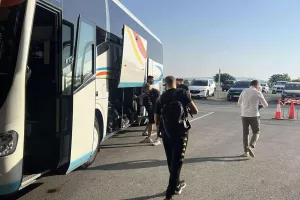 Φώτος από την άφιξη της Παρτίζαν