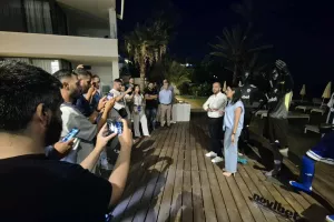 Αρκετά ΜΜΕ