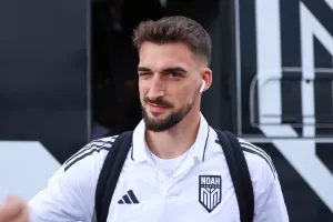 Hélder Ferreira (πριν τη σέντρα)