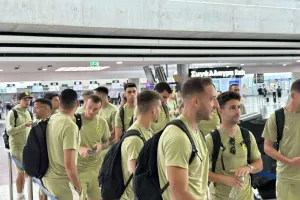 (Φώτος kerkida) Στο αεροδρόμιο η αποστολή της ΑΕΚ