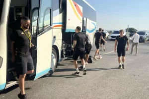 Φώτος από την άφιξη της Παρτίζαν