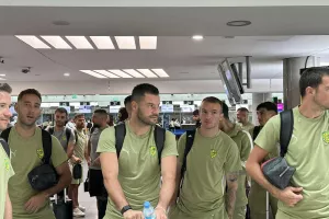(Φώτος kerkida) Στο αεροδρόμιο η αποστολή της ΑΕΚ