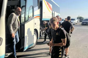 Φώτος από την άφιξη της Παρτίζαν