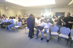 (Φώτος kerkida) Η Γενική Συνέλευση της Ανόρθωσης