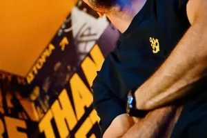ΑΕΛ/Καλωσόρισμα και πόζες από Dusan