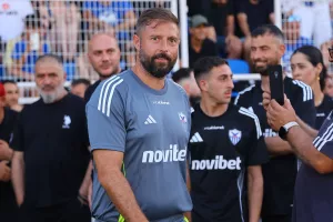 Σαν... επίσημο