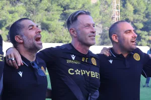 ΦΩΤΟ με μηνύματα!