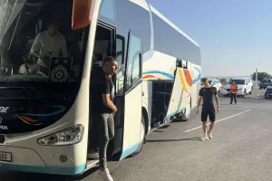 Φώτος από την άφιξη της Παρτίζαν