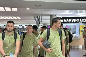 (Φώτος kerkida) Στο αεροδρόμιο η αποστολή της ΑΕΚ