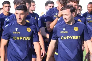 Στην πρώτη γραμμή... οι αρχηγοί! 